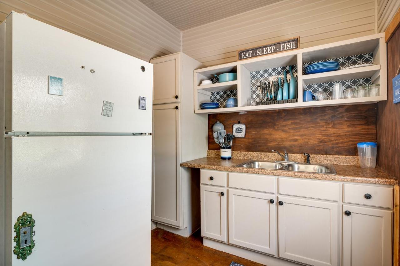 New Braunfels Vacation Rental On Lake Dunlap! Exterior photo